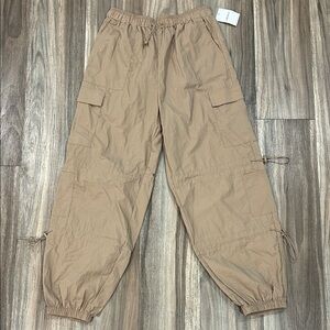 Forever 21 Women's Cargo Jogger Pants in Tan